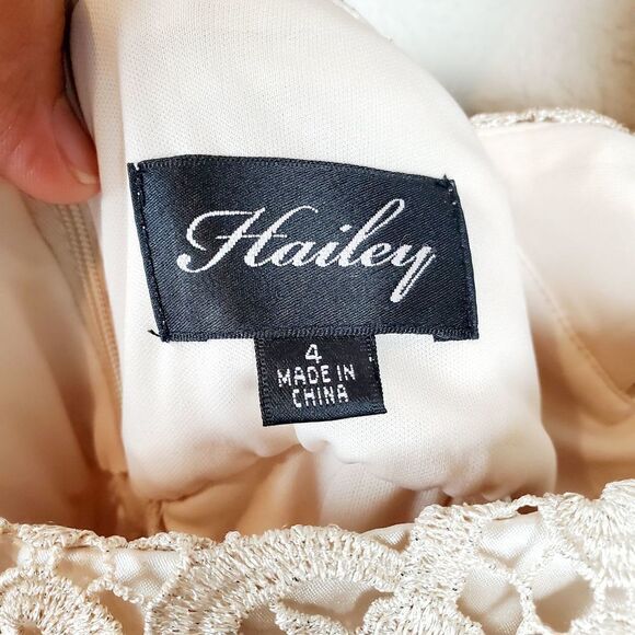 Hailey Laced Ruched Mini Sleeveless Satin Cut-out Back Cocktail Dress NWT 4 - Picture 6 of 11